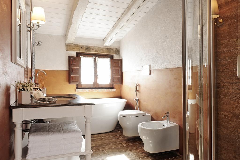 Antica Locanda Lunetta Mandas Phòng bức ảnh