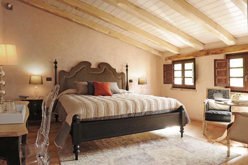 Antica Locanda Lunetta Mandas Phòng bức ảnh